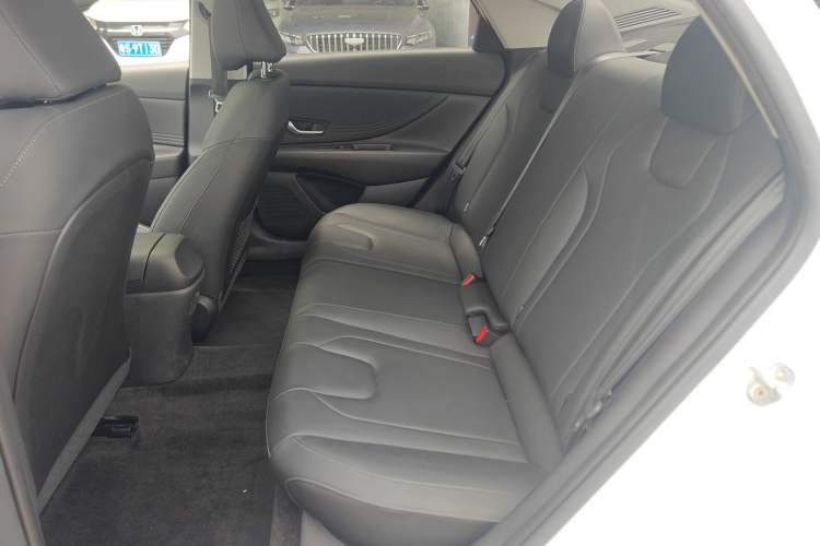 Used Hyundai Elantra 2021 1.5L CVT GLX Elite Edition
