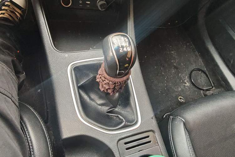 Used Kia K4 2014 1.8L Manual GL