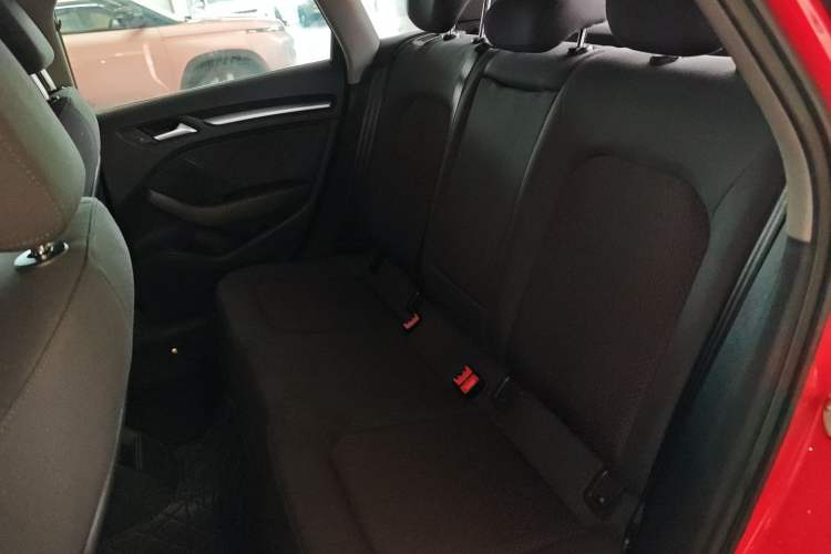 Used Audi A3 2019 Sportback 35 TFSI Ambition China VI Left Rear Seat