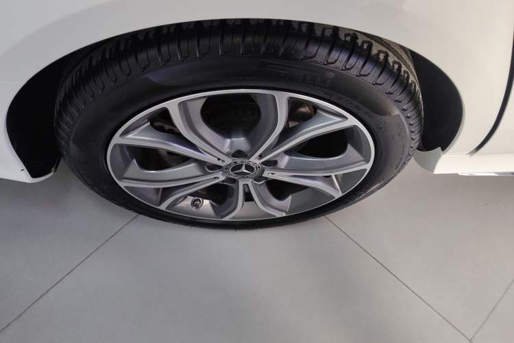 Used Mercedes-Benz E-Class 2023 E 300 L Sporty and Stylish Model
