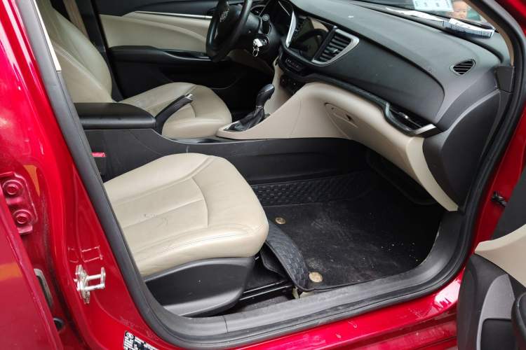 Used Buick GT 2015 15N Automatic Elite Version Right Front Seat