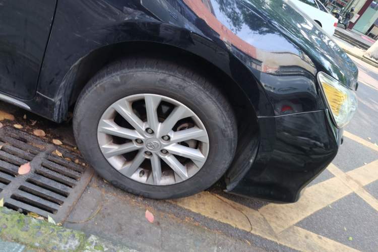 Used Toyota Camry 2012 2.5G Luxury Edition Right Front Wheel Hub