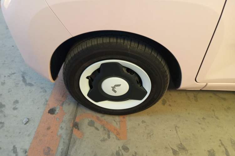 Used Wuling Hongguang MINIEV 2022 Macaron Fashion Model Lithium Iron Phosphate
