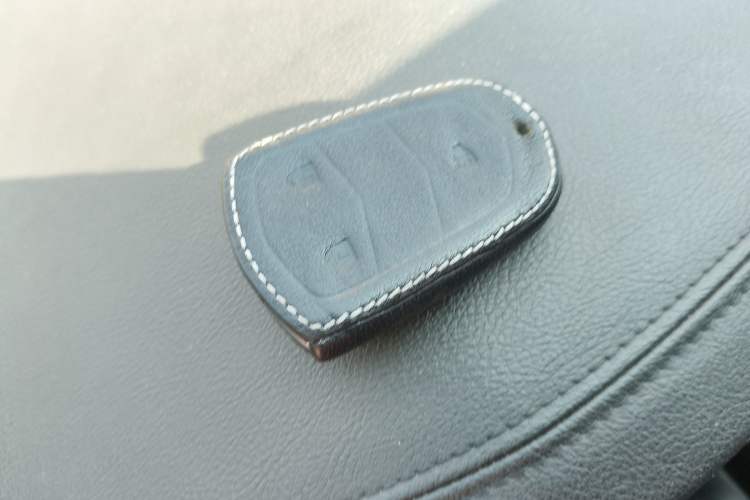 Used Cadillac XT5 2018 28E Four-Wheel Drive Tech Version Vehicle Key