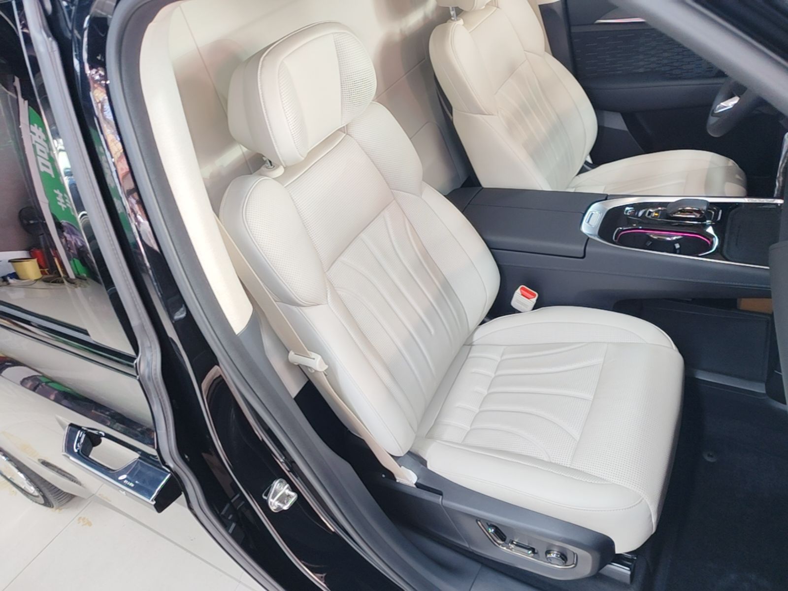 Zeekr 009 2024 GAC Trumpchi — снимка 19