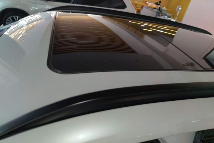 Used BMW X1 2018 sDrive18Li Luxury Model Roof