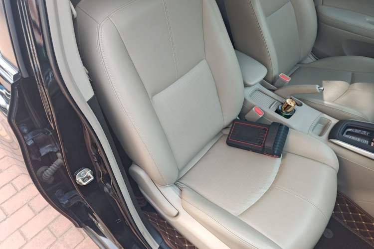 Used Nissan Sylphy 2016 1.6XE CVT Comfort Edition Right Front Seat