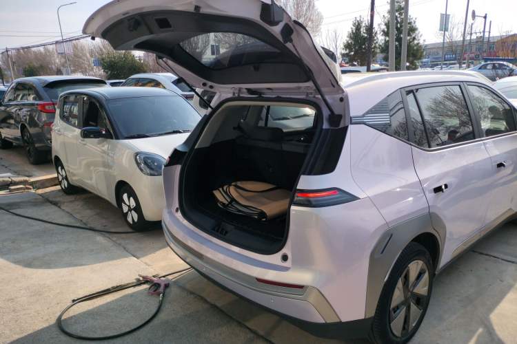 Used AION Y 2023 Younger
