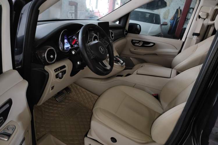 Used Mercedes-Benz V-Class 2016 V 260 L Prestige Extended Edition