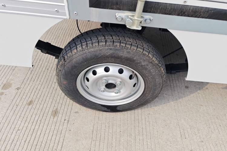 Used REACH MINI Truck 2025 Model 150 km Van—Aggressive Edition
