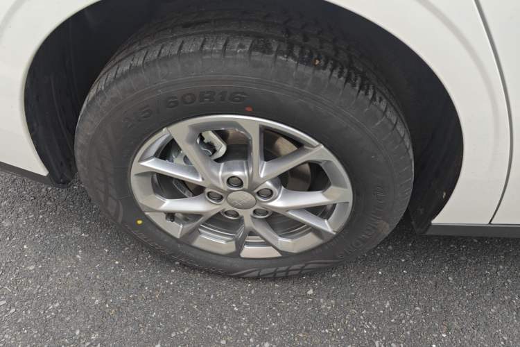 Used Geely Galaxy L6 2025 EM-i 60km Launch Edition
