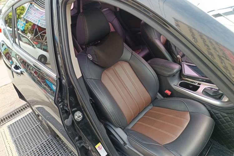 Used BYD Song 2018 1.5TID Automatic Smart Connect Prestige Model
