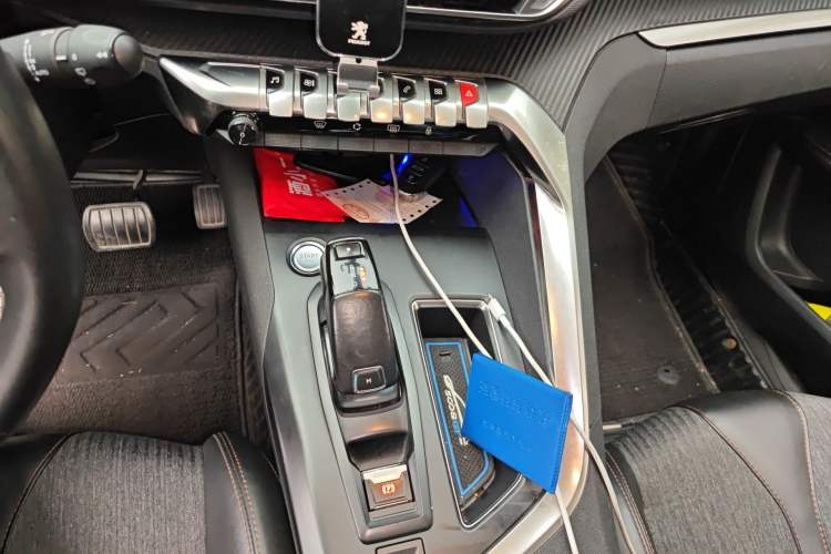 Used Peugeot 5008 2017 380THP 5-Seater Elite Edition Gear Lever