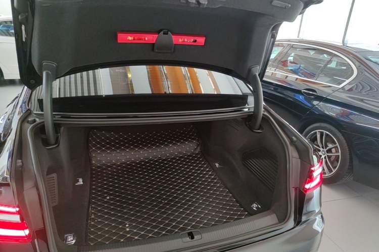 Used Audi A8 2019 A8L 50 TFSI quattro Comfort Model
