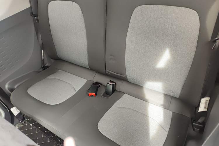 Used Wuling Hongguang MINIEV 2021 Macaron Premium Model – Lithium-NMC