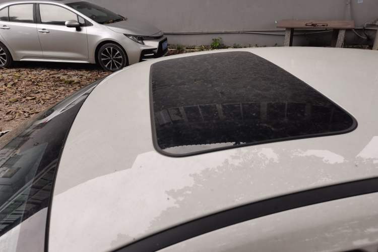 Used Hyundai Elantra 2022 1.5L CVT LUX Prestige Edition Roof