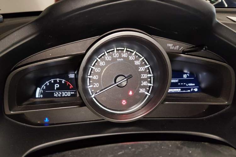 Used Mazda CX-4 2018 2.0L Automatic Two-Wheel Drive Blue Sky Dynamic Version China VI Standard Instrument Cluster