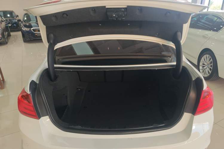 Used BMW 3 Series 2015 320Li Fashion Model