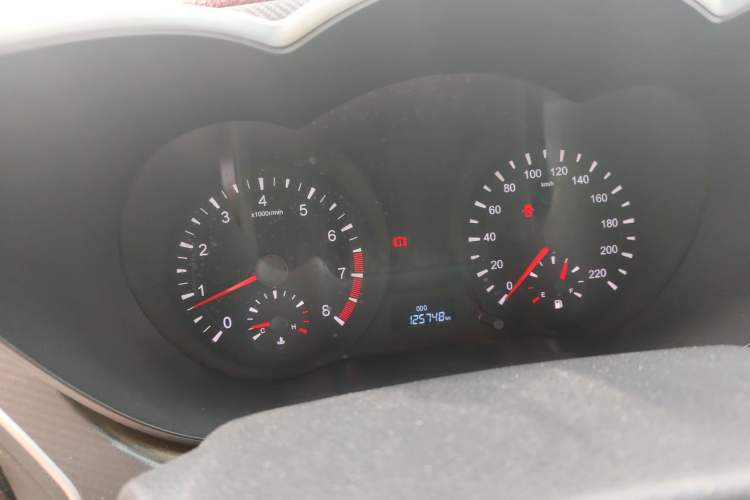 Used Haima Fumei 2014 Sedan 1.6L Manual Champion Edition Odometer Close Up