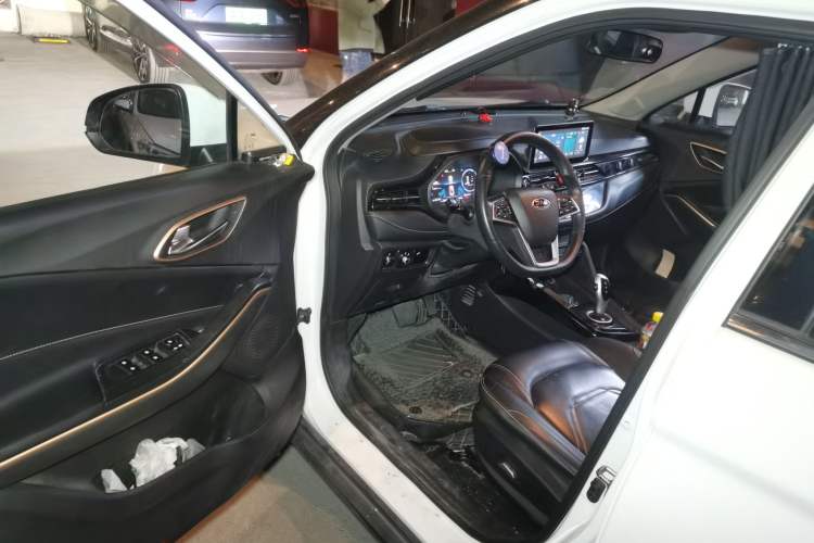 Used JAC iEVS4 2019 Luxury Smart Connectivity Model