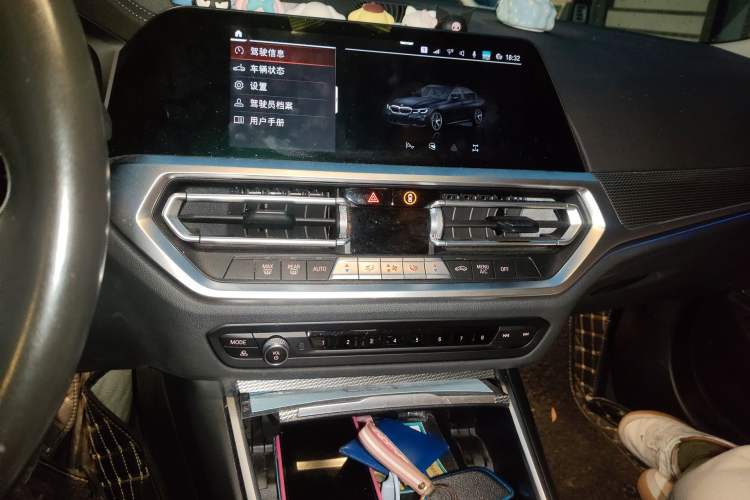 Used BMW 3 Series 2021 Second Facelift 325Li M Sport Night Edition Package Audio And AC Panel