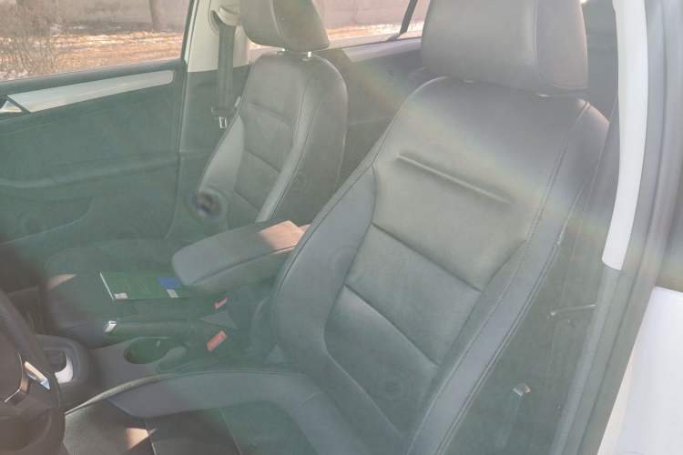 Used Volkswagen Sagitar 2014 Revised Version 1.4TSI Automatic Luxury Edition