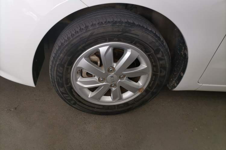 Used Kia K2 2015 Sedan 1.4L MT GLS
