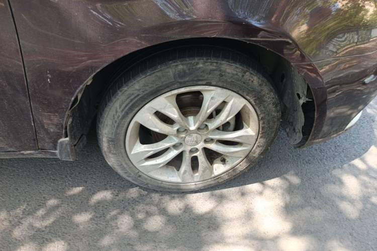 Used Geely Auto Emgrand 2014 Sedan 1.5L Manual Elite Model
