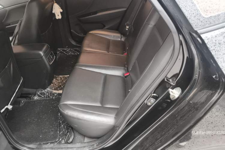 Used Hyundai Mistra 2014 1.8L Automatic Smart GLS
