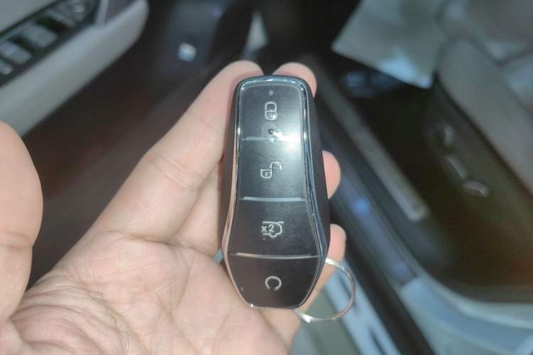 Used BYD Tang New Energy 2024 DM-p Champion Edition 215 km All-Wheel-Drive Flagship Model Vehicle Key