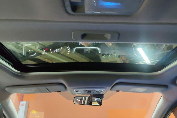 Used Nissan Sylphy 2022 Classic 1.6XL CVT Luxury Edition Headliner