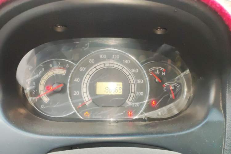 Used JAC Group Refine M2 2012 1.8L MT Business Luxury 5-Seater
