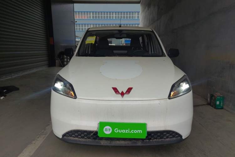 Used Wuling Hongguang New Energy 2024 All-Electric Model 300KM Standard Version Front