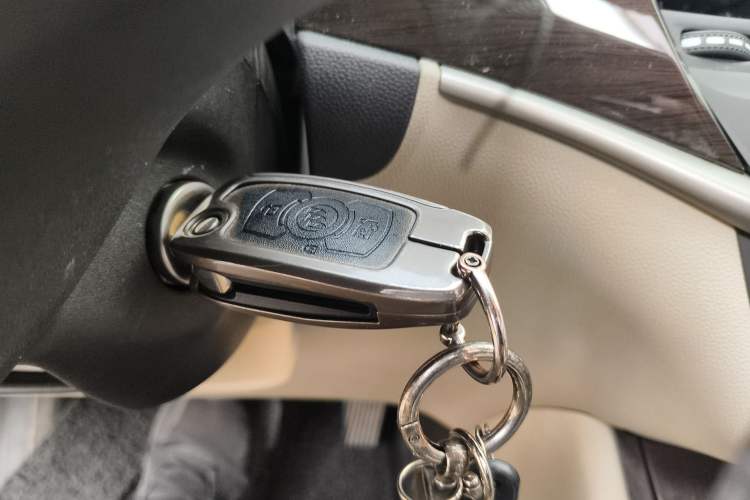 Used Buick Verano 2017 Sedan 15S Automatic Leading Model Vehicle Key