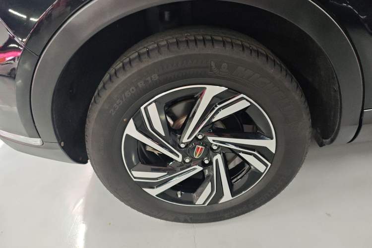 Used Hongqi HS5 2022 Revised Version 2.0T Smart Connect Flagship Edition
