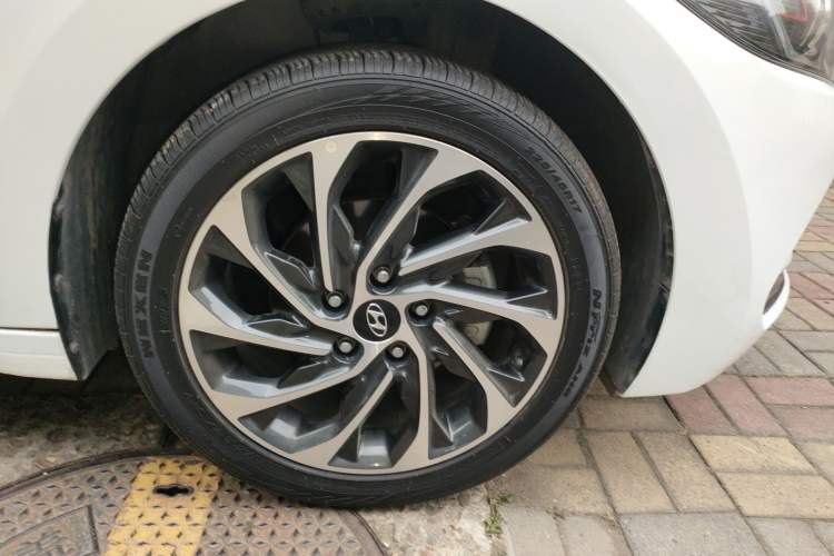 Used Hyundai Elantra (6th Generation / Lingdong) 2019 1.5L CVT Smart & Luxurious Trim
