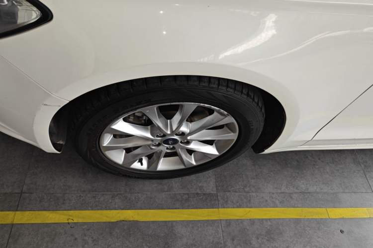 Used Ford Mondeo 2017 Facelifted EcoBoost 180 Fashion Edition Left Front Wheel Hub