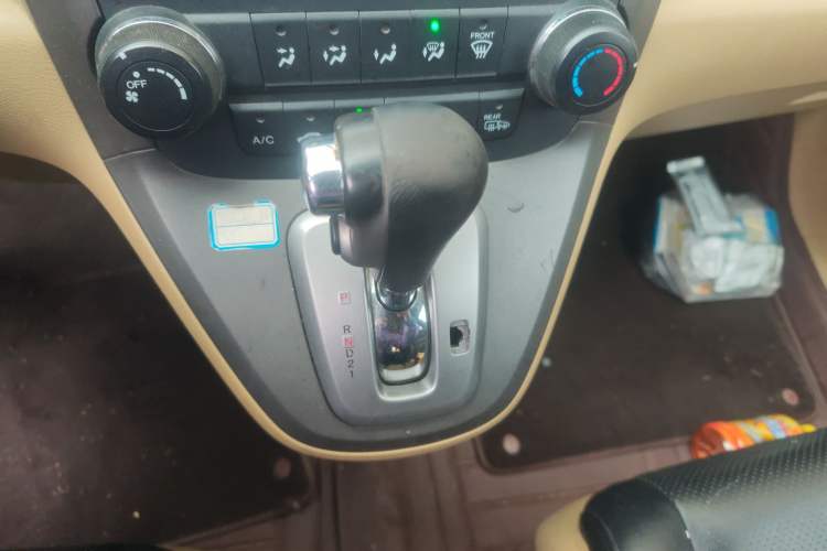 Used Honda CR-V 2010 2.0L Automatic Four-Wheel Drive Classic Edition Gear Lever