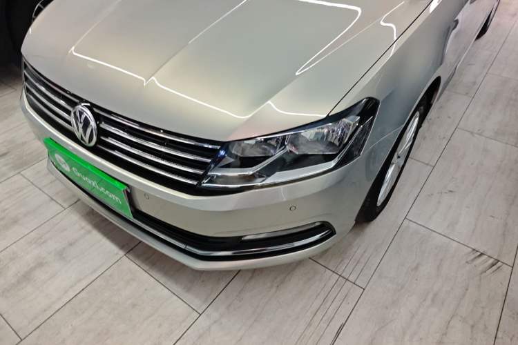 Used Volkswagen Lavida 2015 230TSI DSG Comfort Edition
