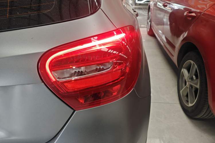 Used Mercedes-Benz A-Class 2016 A 180 Exterior 3