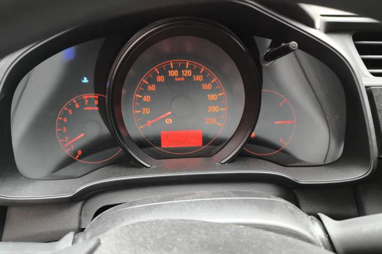 Used Honda Fit 2016 1.5L LXS CVT Comfort Sunroof Version
