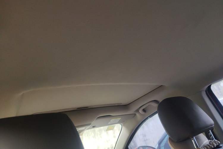 Used Chevrolet Aveo Sonic 2011 Hatchback 1.6L MT SX Headliner