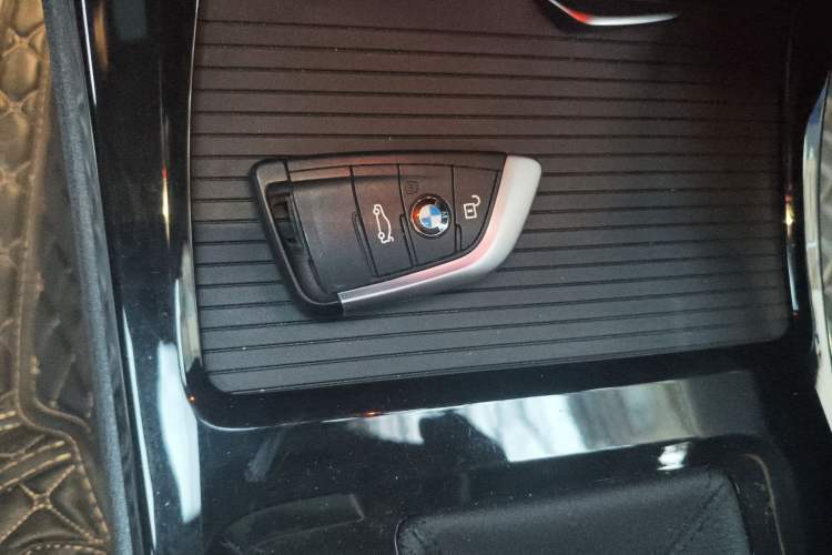 Used BMW X2 2022 sDrive25i M Sport Package Vehicle Key