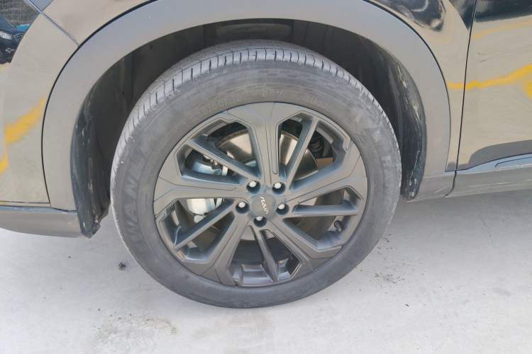 Used Dongfeng Aeolus Huge 2024 Mach Power 1.5T Premium Model Left Front Wheel Hub