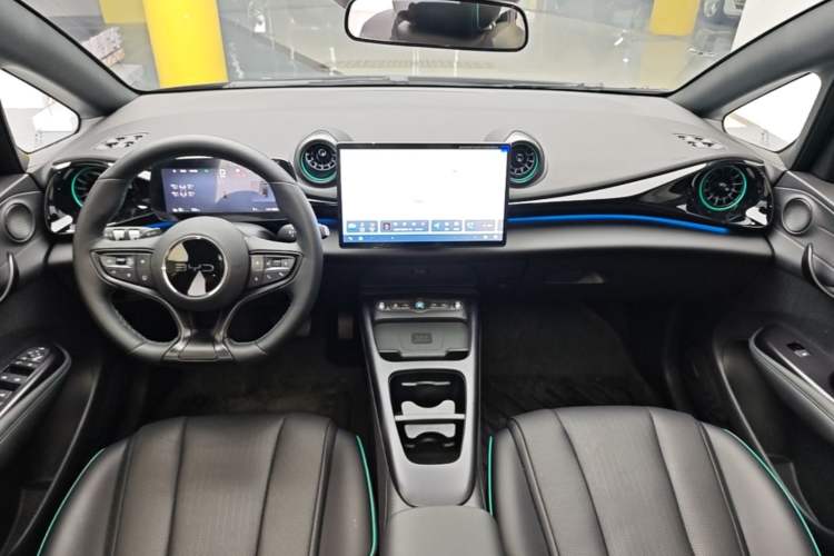 Used BYD Dolphin 2025 Intelligent Driving Version 410 km Fashion Edition Center Console