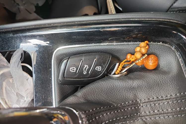 Used Roewe i5 2019 1.5L Automatic 4G Connected Langhao Edition Vehicle Key