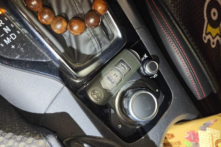 Used Mazda 3 Axela 2014 Sedan 1.5L Automatic Luxury Model