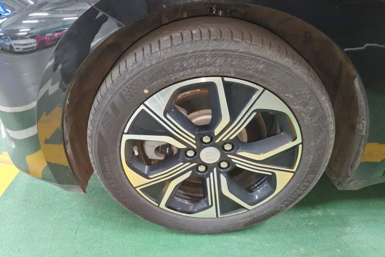 Used Hongqi E-QM5 2023 Revised Version Basic Travel Edition
