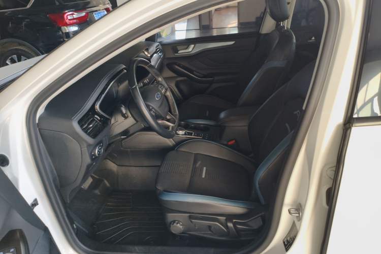 Used Ford Focus 2021 EcoBoost 180 Automatic Hunter Edition
