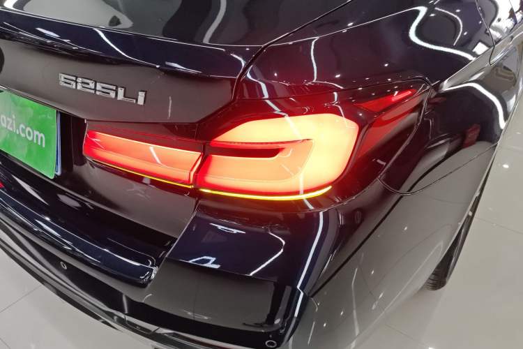 Used BMW 5 Series 2022 Second Facelift 525Li M Sport Package